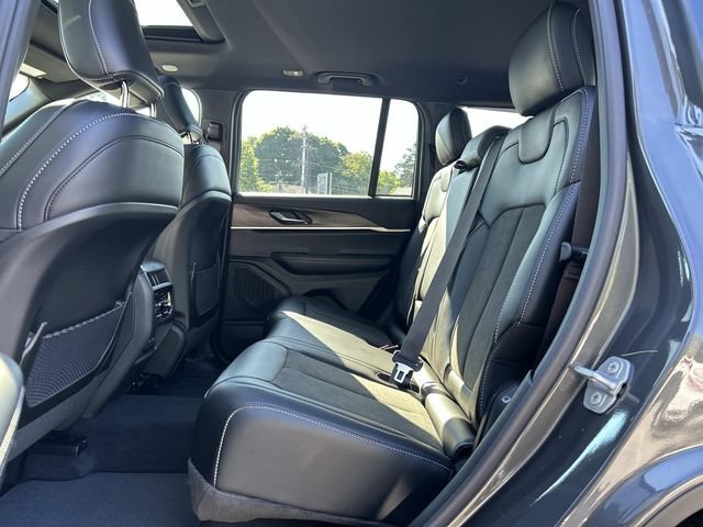 New 2026 Jeep Grand Cherokee Altitude AWD/4WD image 5