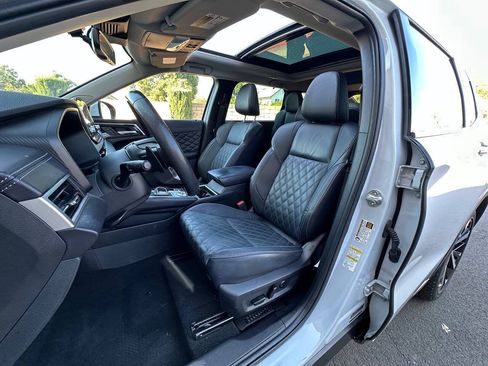 Used 2023 Mitsubishi Outlander SEL AWD/4WD image 8