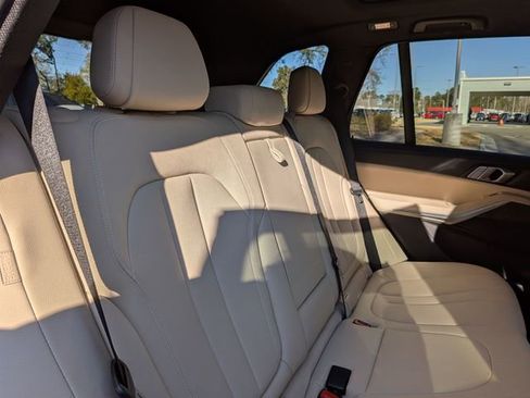 Used 2021 BMW X5 sDrive40i w/ Convenience Package image 40
