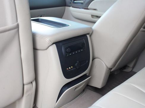 Used 2009 GMC Sierra 2500 SLT w/ Entertainment Package AWD/4WD image 20