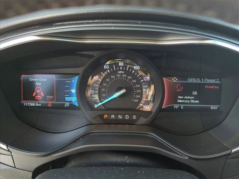 Used 2019 Ford Fusion Titanium FWD image 19