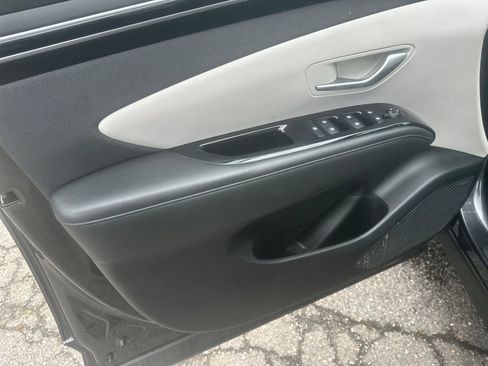Used 2023 Hyundai Tucson Limited AWD/4WD image 8