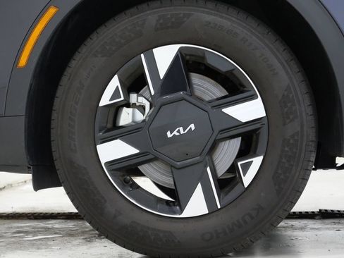 Used 2026 Kia Sportage LX AWD/4WD image 9