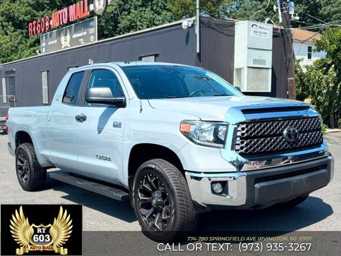 Used 2019 Toyota Tundra SR5 AWD/4WD image 3