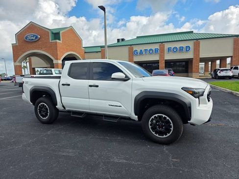Used 2024 Toyota Tacoma TRD Off-Road AWD/4WD image 2