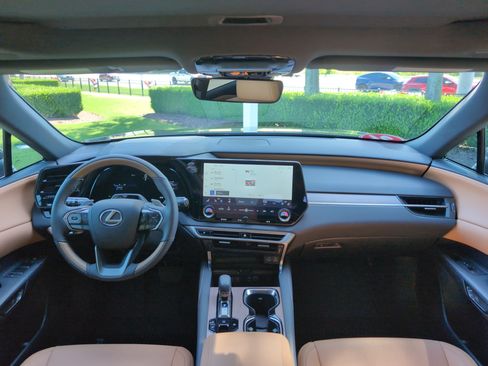 Used 2026 Lexus RX 350h w/ Convenience Package AWD/4WD image 29