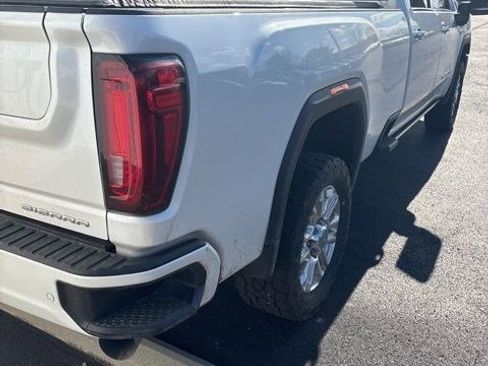 Used 2023 GMC Sierra 3500 Denali w/ Denali Ultimate Package image 12