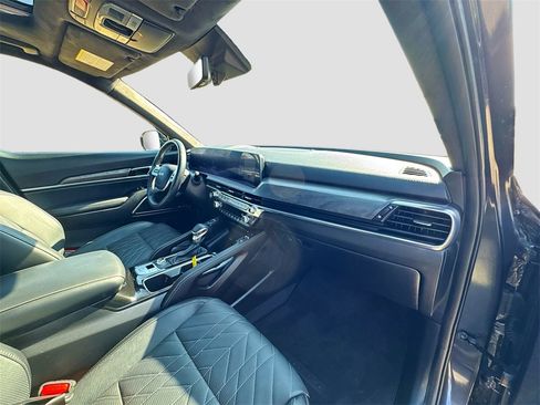 Used 2025 Kia Telluride SX Prestige X-Line image 32