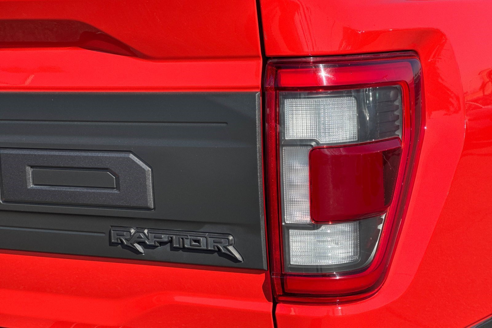 Used 2023 Ford F150 Raptor w/ Raptor Carbon Fiber Package AWD/4WD image 29
