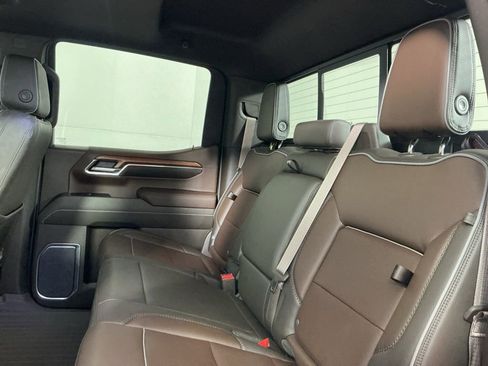 Used 2022 GMC Sierra 1500 Denali w/ Denali Reserve Package image 25