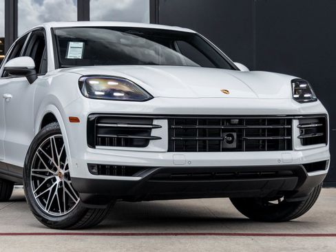 New 2026 Porsche Cayenne image 9