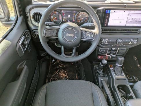 New 2026 Jeep Gladiator Sport AWD/4WD image 14