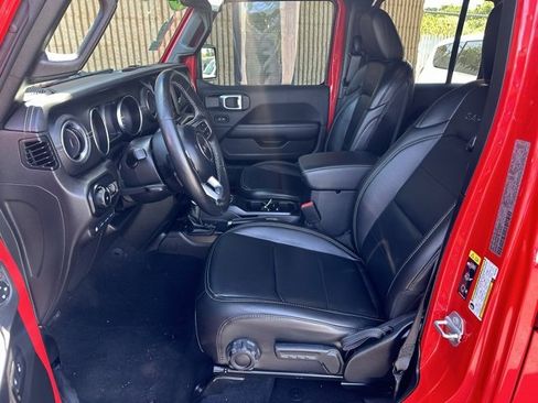 Used 2021 Jeep Wrangler Unlimited Sahara w/ Cold Weather Group image 21