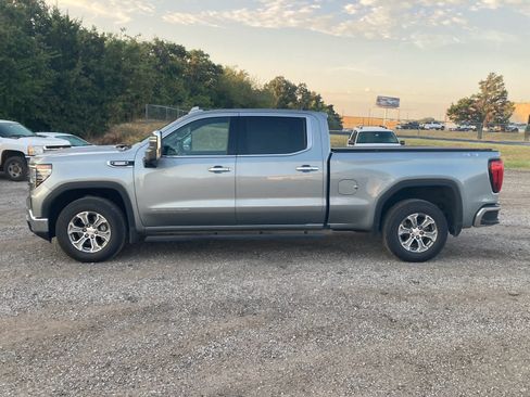 Used 2024 GMC Sierra 1500 SLT w/ SLT Convenience Package AWD/4WD image 3