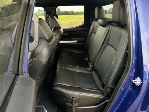 Used 2024 Toyota Tacoma TRD Off-Road image 21