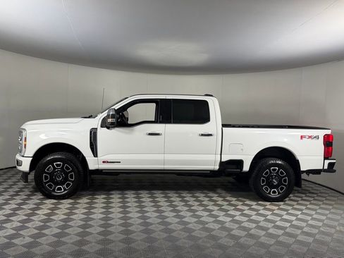 Used 2024 Ford F350 Platinum AWD/4WD image 9