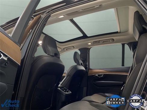 Used 2025 Volvo XC90 B6 Plus image 22