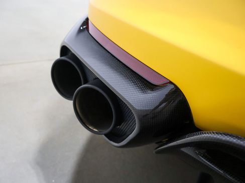 Used 2022 Ferrari 812 GTS image 95