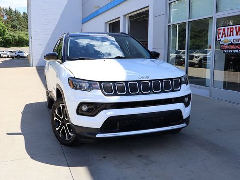 Used 2022 Jeep Compass Limited AWD/4WD image 29