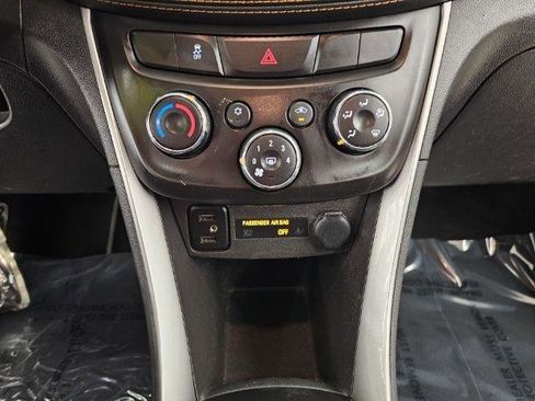 Used 2020 Chevrolet Trax LS w/ Tint and Cruise Package AWD/4WD image 22