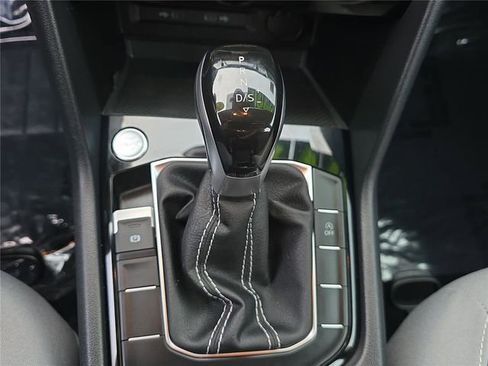 Used 2024 Volkswagen Taos S image 18