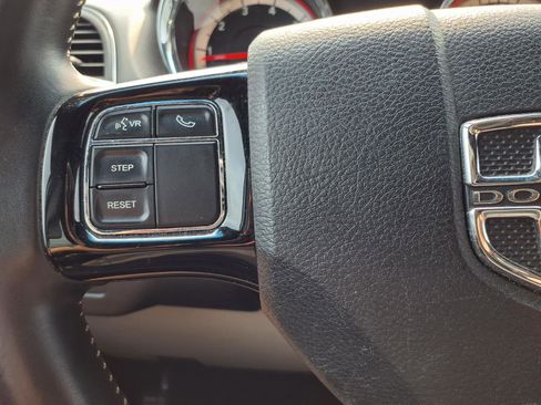 Used 2017 Dodge Grand Caravan SXT FWD image 15