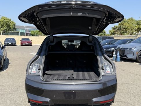 Used 2025 BMW iX xDrive50 w/ Sport Package image 15