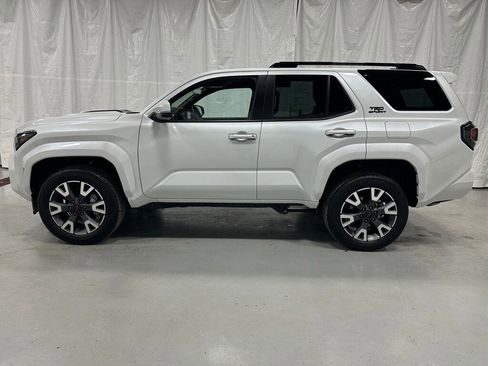 Used 2025 Toyota 4Runner TRD Sport image 4