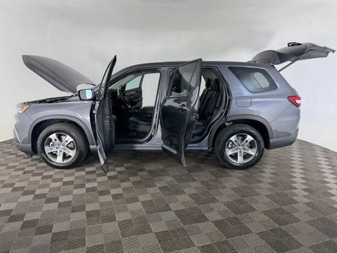 Certified 2024 Honda Pilot EX-L image 16