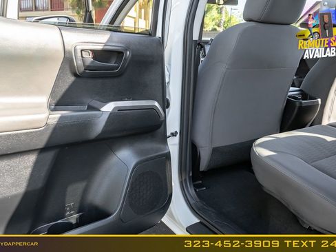 Used 2017 Toyota Tacoma SR5 w/ SR5 Appearance Package (SM) RWD image 15