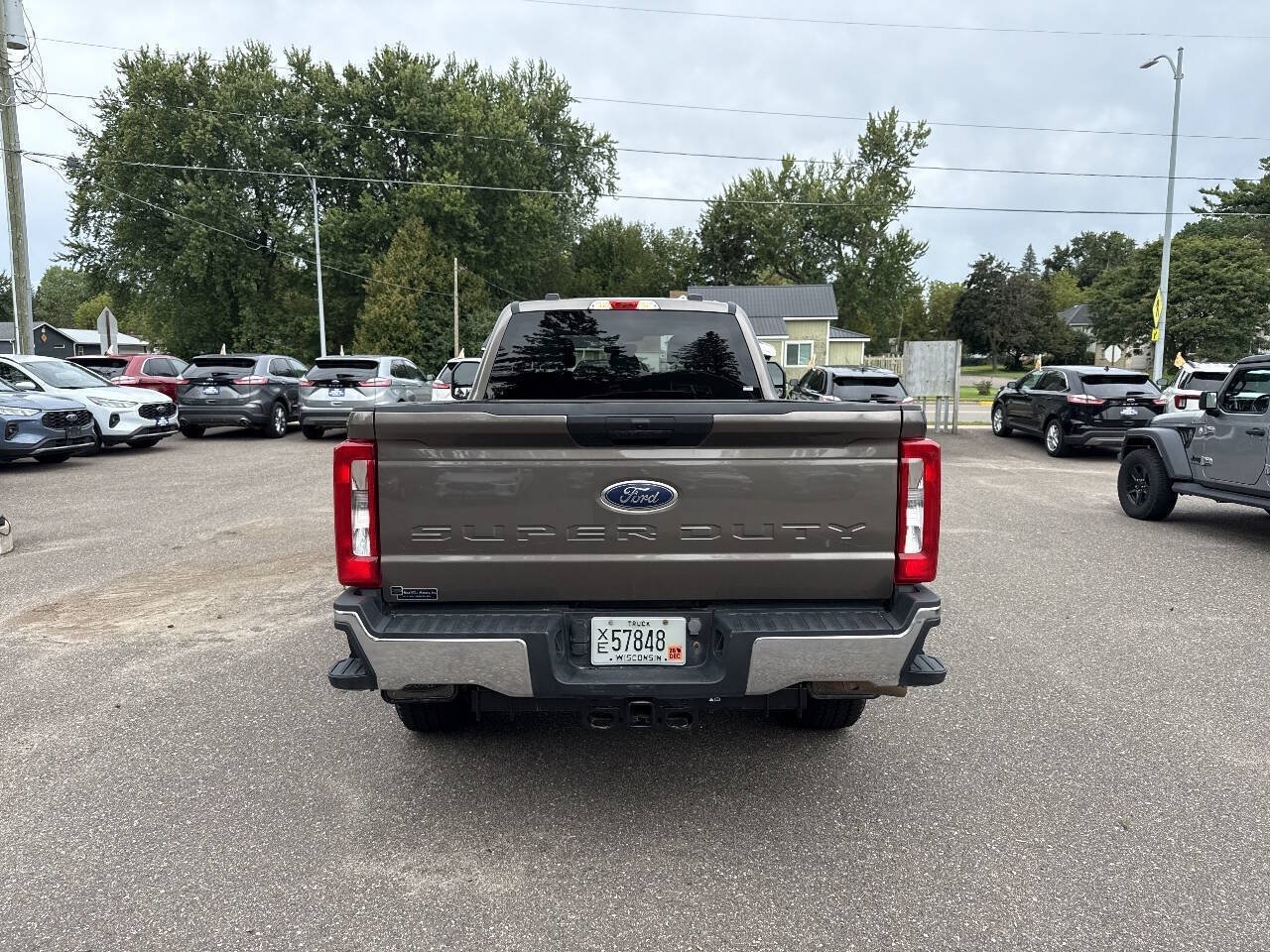 Used 2023 Ford F350 XLT AWD/4WD image 4