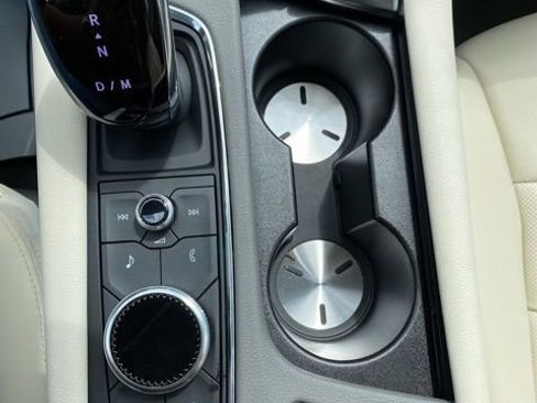 Used 2021 Cadillac XT5 Premium Luxury image 45