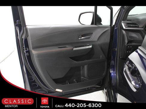 Certified 2021 Toyota Sienna XSE image 4