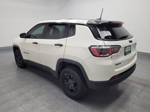 Used 2020 Jeep Compass Sport AWD/4WD image 3