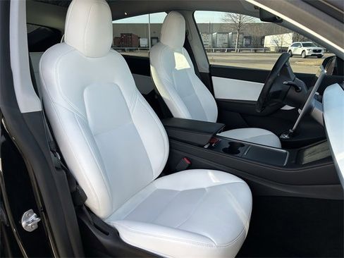 Used 2021 Tesla Model Y Performance image 26