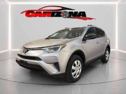 Used 2016 Toyota RAV4 LE image 1