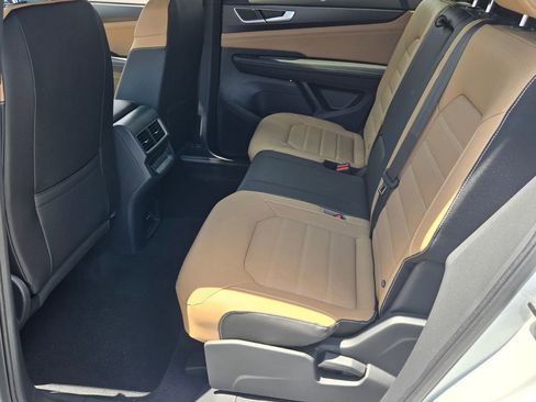 New 2026 Volkswagen Atlas Cross Sport SEL AWD/4WD image 6