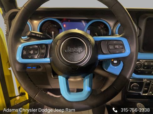 Used 2023 Jeep Wrangler Unlimited w/ Cold Weather Group image 16