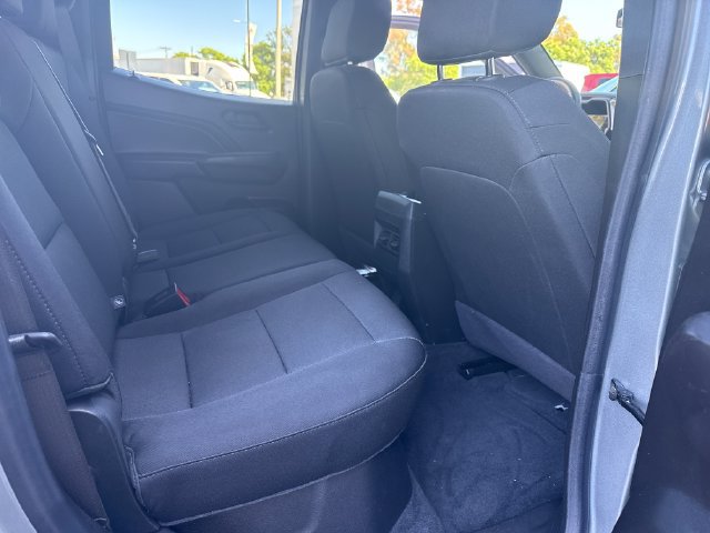 Used 2025 Chevrolet Colorado W/T RWD image 33