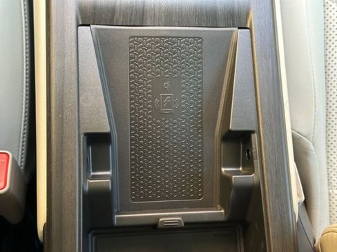 Used 2023 Nissan Ariya Evolve+ image 44