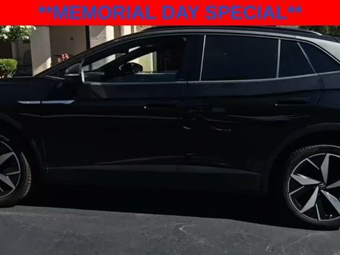 Used 2023 Volkswagen ID.4 Pro S AWD/4WD image 2