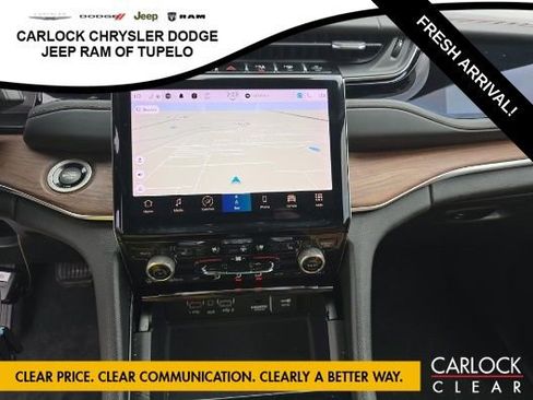 Used 2022 Jeep Grand Cherokee Summit w/ Luxury Tech Group V image 9