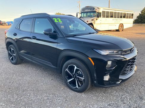 Used 2022 Chevrolet TrailBlazer RS FWD image 11