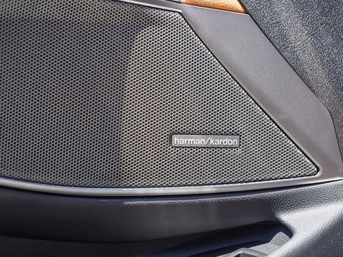 Used 2022 BMW M340i RWD image 22