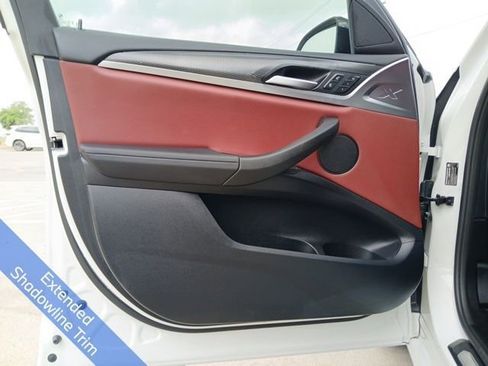 Used 2024 BMW X4 xDrive30i w/ Premium Package image 18