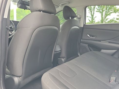 Used 2023 Hyundai Elantra SEL w/ Convenience Package FWD image 8