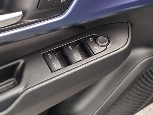 Used 2026 Chevrolet Equinox EV LT w/ Convenience Package II image 11