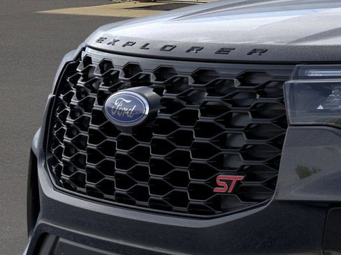 New 2026 Ford Explorer ST image 17
