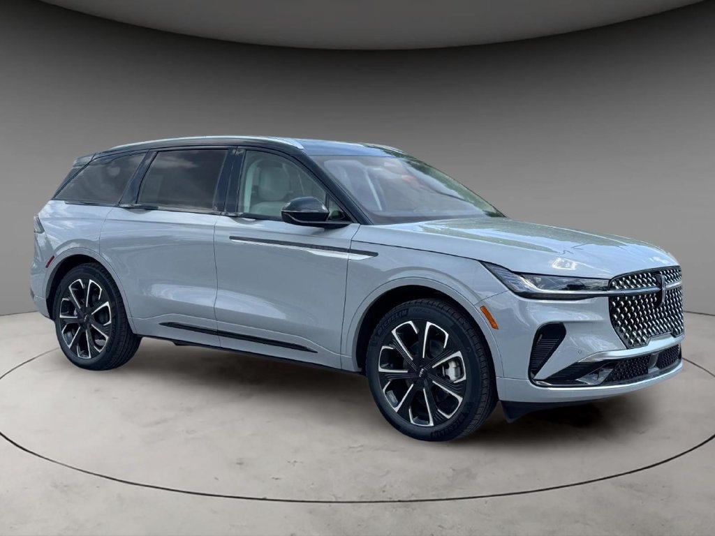 New 2026 Lincoln Nautilus Reserve AWD/4WD image 3
