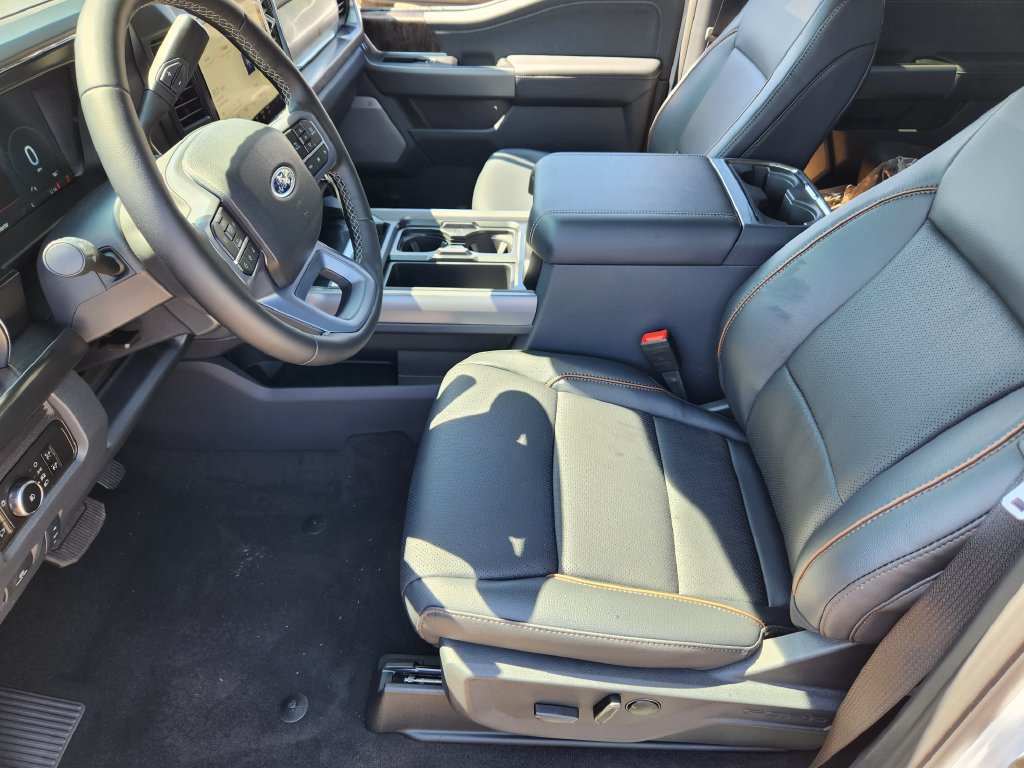 New 2026 Ford F550 4x4 Crew Cab image 12